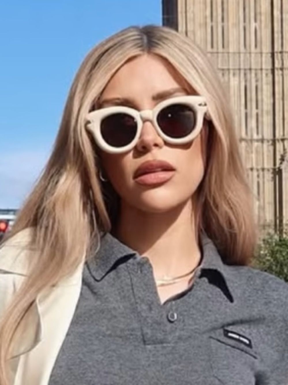 Loewe Inflated Round Sunglasses - Picture 10 of 11